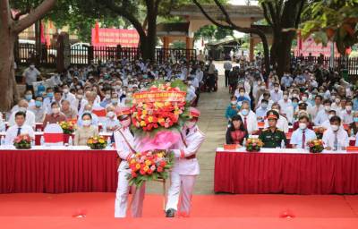 Dâng hương kỷ niệm 132 năm Ngày sinh Chủ tịch Hồ Chí Minh