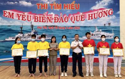 Gần 250 học sinh tham dự cuộc thi tìm hiểu Em yêu biển, đảo quê hương