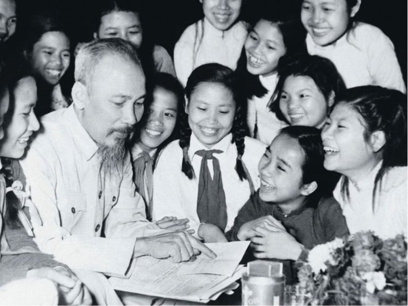 Bàn về giá trị hiếu học của người Việt