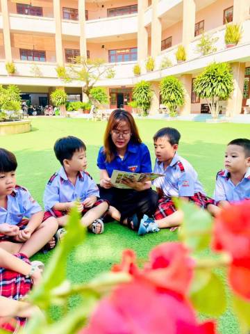Chi đoàn trường tổ chức hoạt động kỷ niệm Ngày thành lập Quân đội nhân dân Việt Nam 22/12